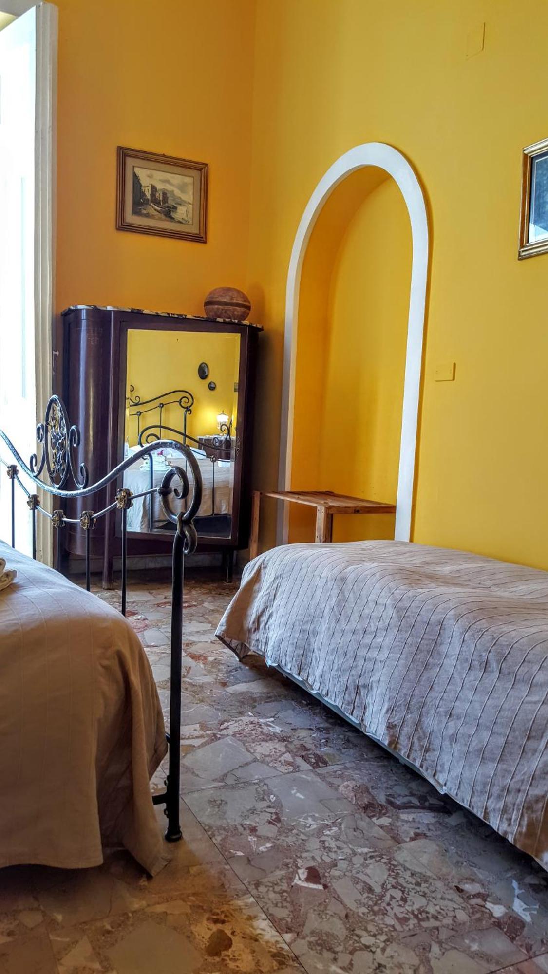 A Casa Di Mamma Bed & Breakfast Napoli Phòng bức ảnh
